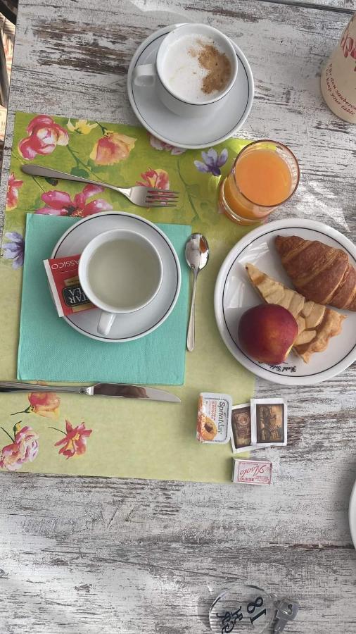 Hotel Goldene Rose Rimini Luaran gambar