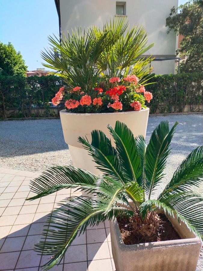 Hotel Goldene Rose Rimini Luaran gambar