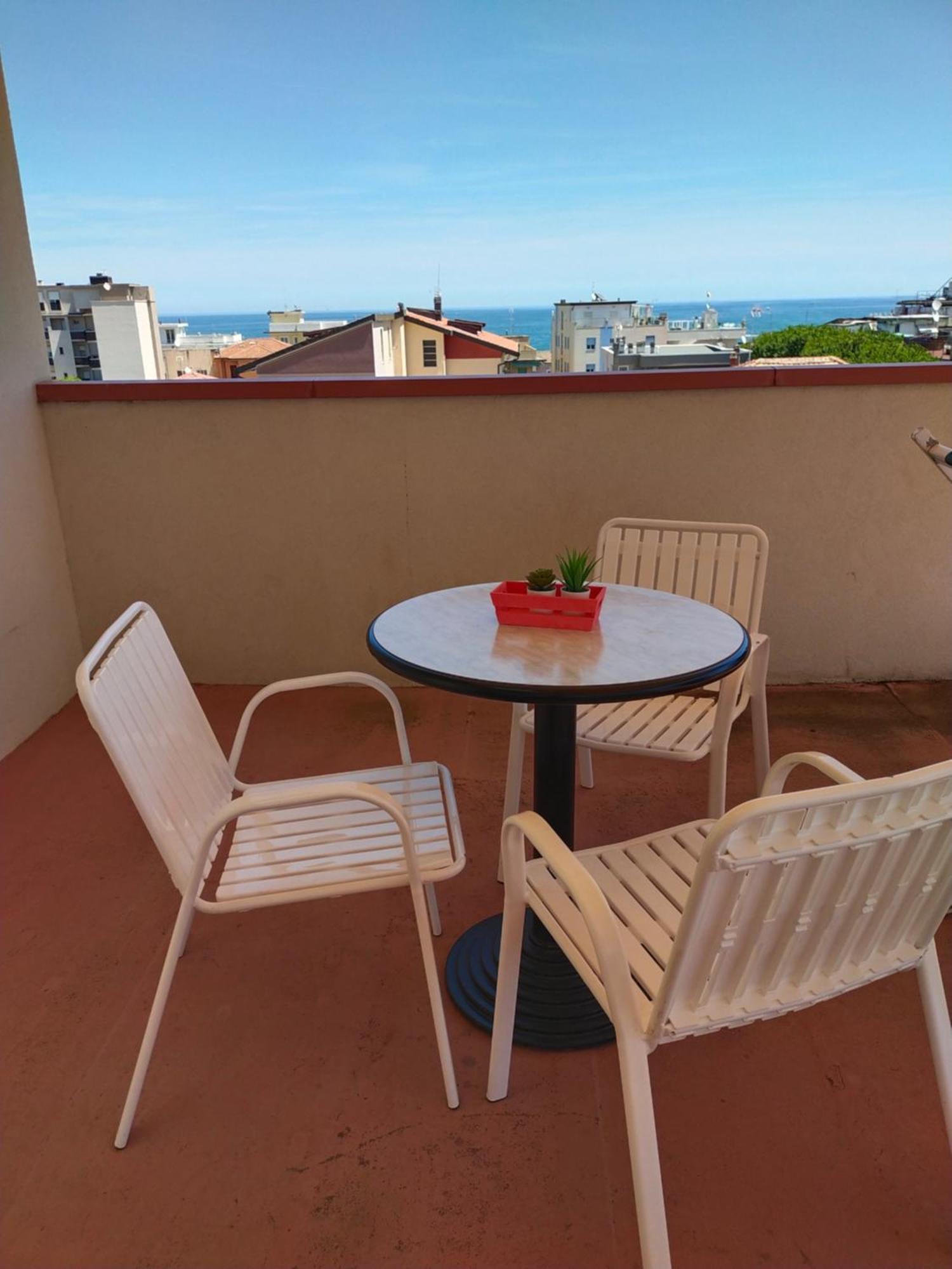 Hotel Goldene Rose Rimini Luaran gambar