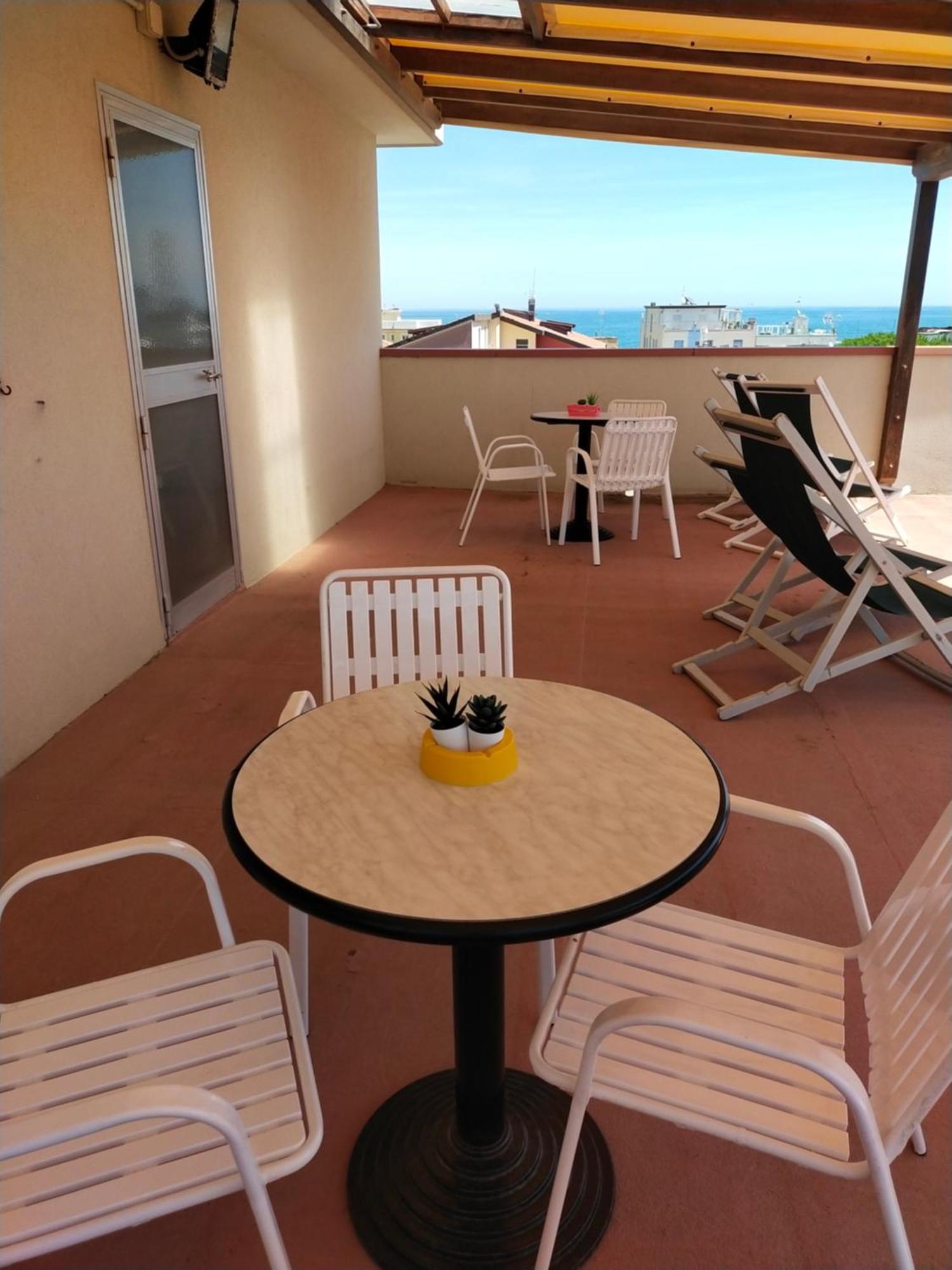 Hotel Goldene Rose Rimini Luaran gambar