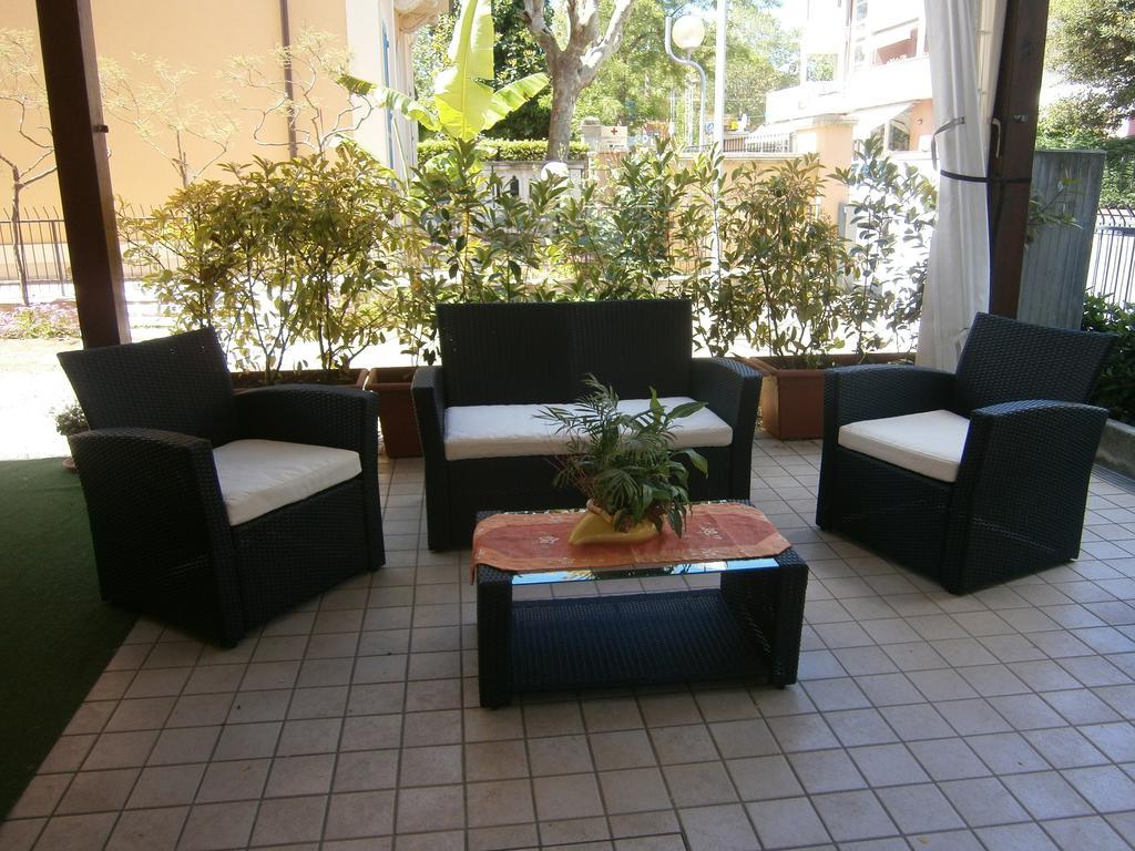Hotel Goldene Rose Rimini Luaran gambar